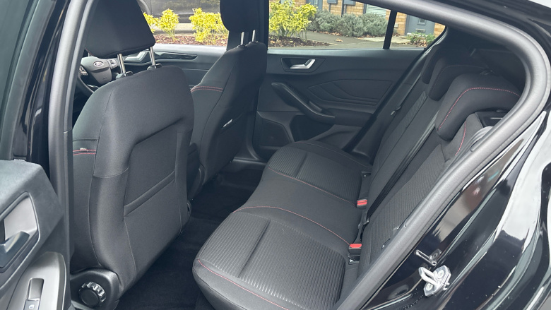 Ford Focus 1.0 EcoBoost Hybrid mHEV 155 ST-Line 5dr Auto Petrol Hatchback